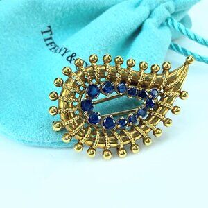 JR9225 Tiffany & Co 18K 1.5ct Graduate Blue Sapphire Brooch 12.6g